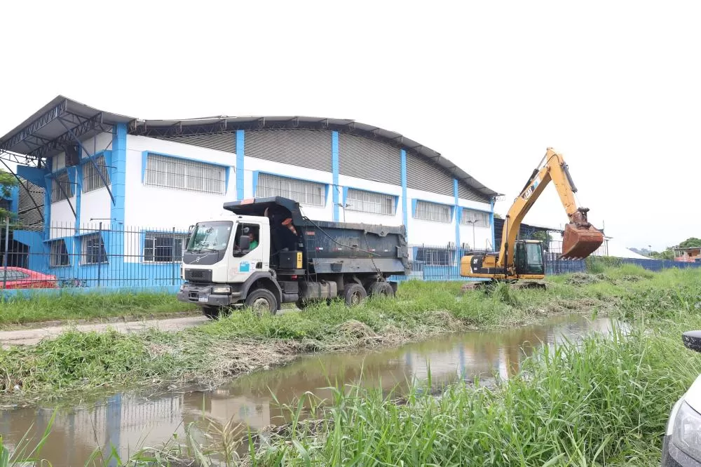 Inea mobiliza frentes emergenciais para reduzir impactos das chuvas na Baixada Fluminense