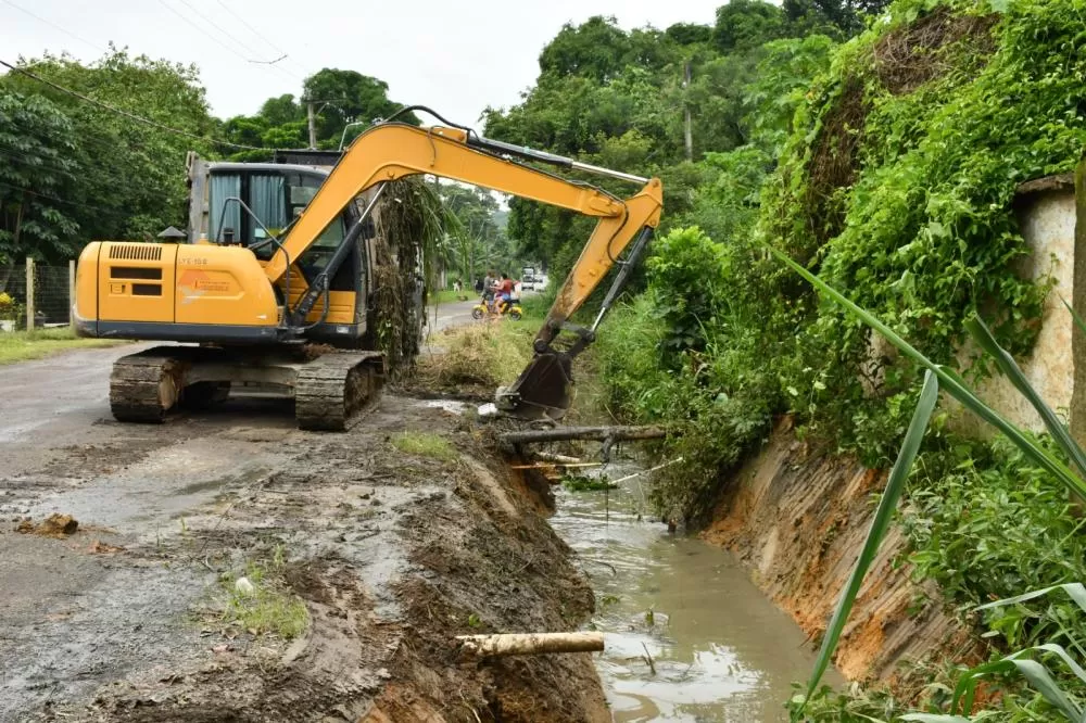 Prefeitura de Nova Iguaçu mantém atendimento a famílias afetadas pelas chuvas e cidade segue em alerta