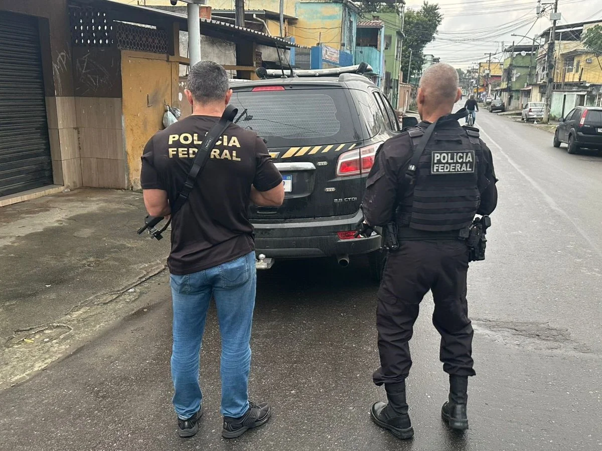 Polícia Federal prende homem em São João de Meriti por armazenamento e venda de material de abuso sexual infantil