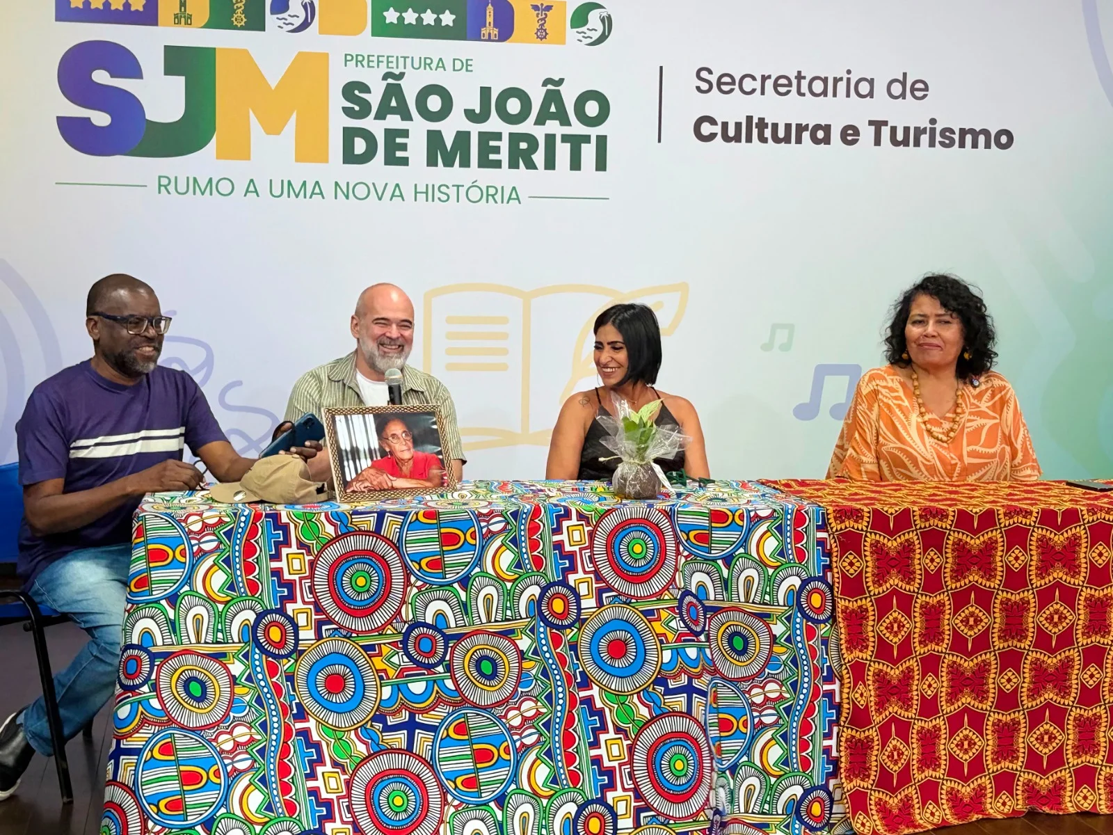 São João de Meriti homenageia 70 mulheres negras com a entrega do Certificado Zeelândia Cândido