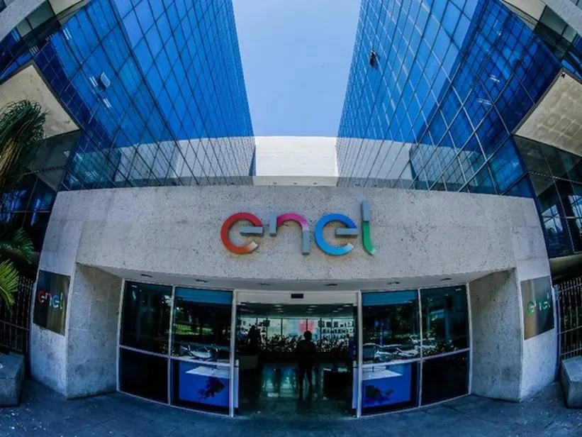 Enel reduz impactos do vendaval e normaliza fornecimento de energia na maior parte da Baixada Fluminense