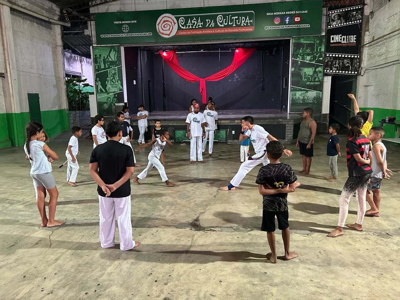 Dia do Capoeirista celebra tradição mantida pela Casa da Cultura da Baixada com oficinas gratuitas