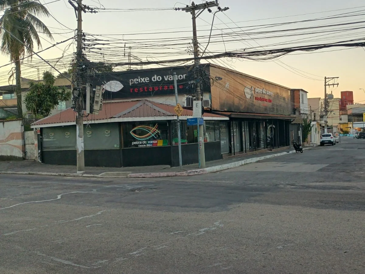 Moradores da Baixada Fluminense cobram restabelecimento de energia e relatam prejuízos após ventania