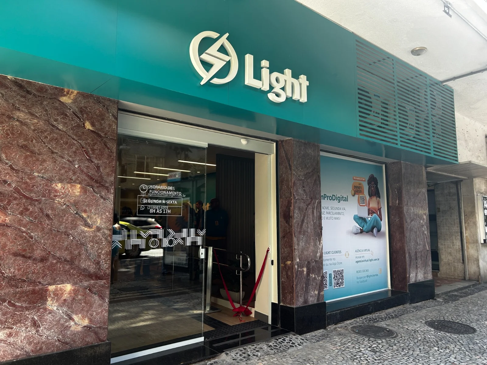 Light é cobrada por informações sobre moradores da Baixada Fluminense afetados por falta de energia após temporal