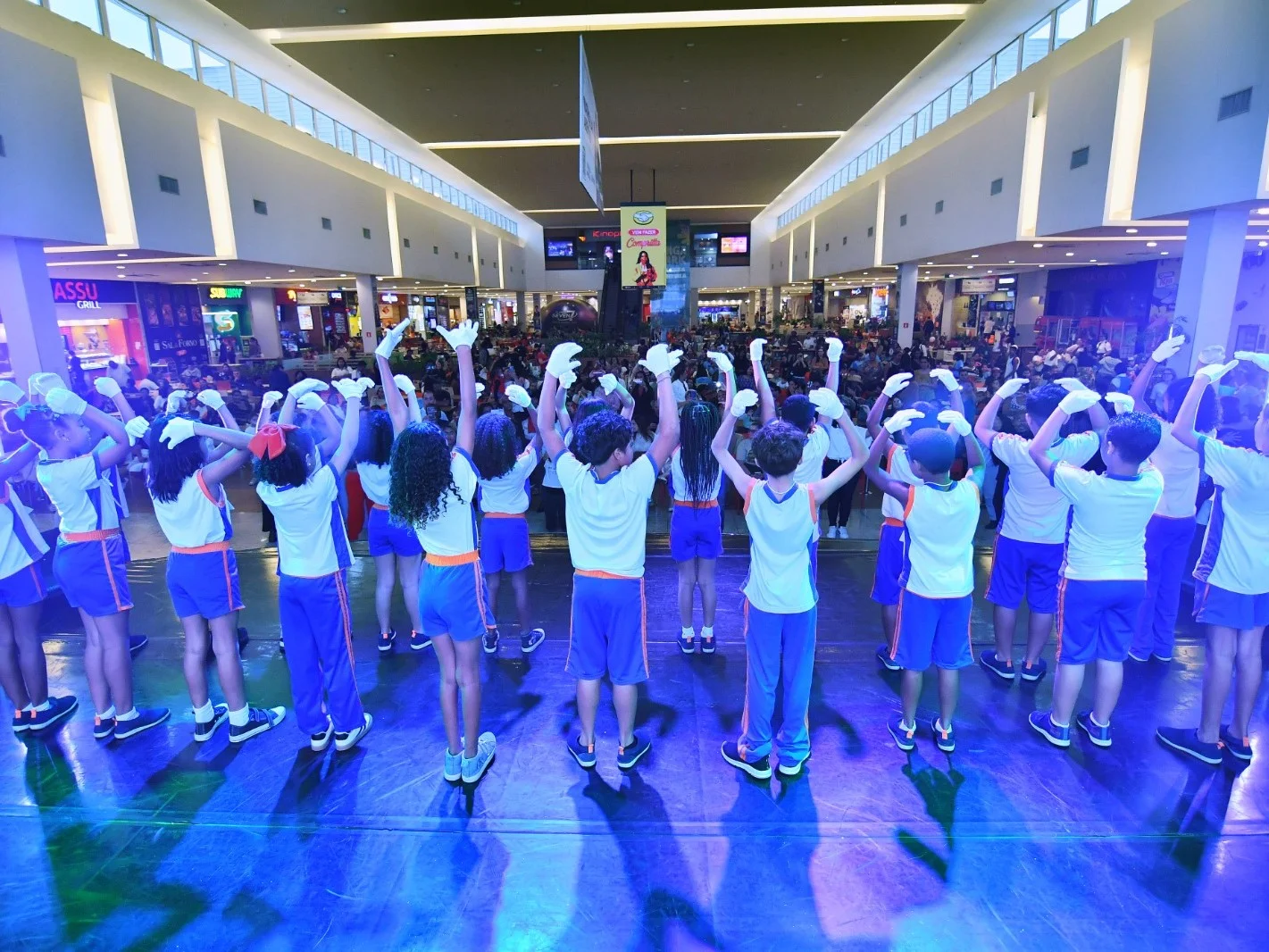 Alunos da Educação Especial apresentam música, dança e teatro em Nova Iguaçu